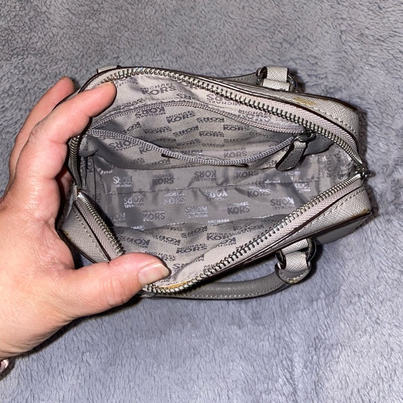 Michael Kors gray handbag/crossbody - Picture 2 of 7